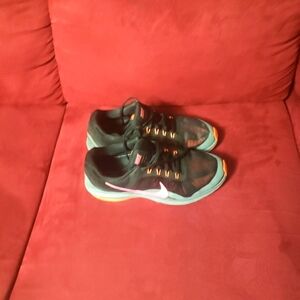 Nike Women's Black and Pink Running Shoes